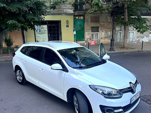 Белый Рено Меган, объемом двигателя 1.5 л и пробегом 198 тыс. км за 9500 $, фото 10 на Automoto.ua