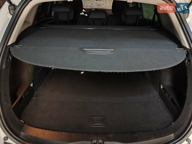 Білий Рено Меган, об'ємом двигуна 1.5 л та пробігом 245 тис. км за 8999 $, фото 31 на Automoto.ua