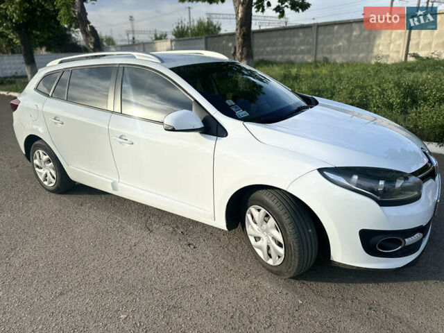 Білий Рено Меган, об'ємом двигуна 1.5 л та пробігом 180 тис. км за 9500 $, фото 10 на Automoto.ua
