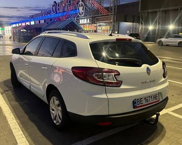 Білий Рено Меган, об'ємом двигуна 1.46 л та пробігом 196 тис. км за 9700 $, фото 43 на Automoto.ua