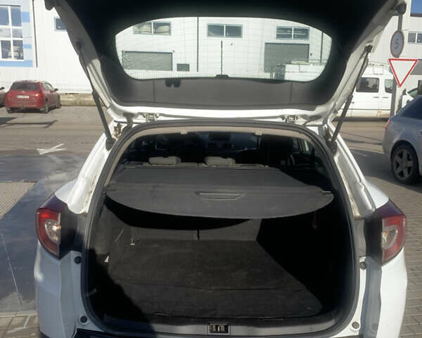 Белый Рено Меган, объемом двигателя 1.5 л и пробегом 362 тыс. км за 7799 $, фото 9 на Automoto.ua