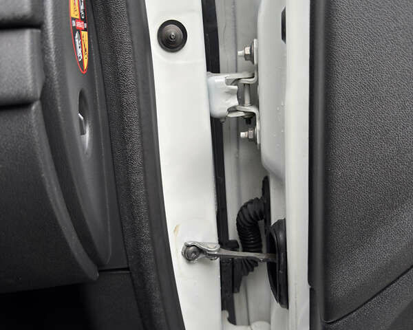 Белый Рено Меган, объемом двигателя 1.5 л и пробегом 278 тыс. км за 8900 $, фото 21 на Automoto.ua