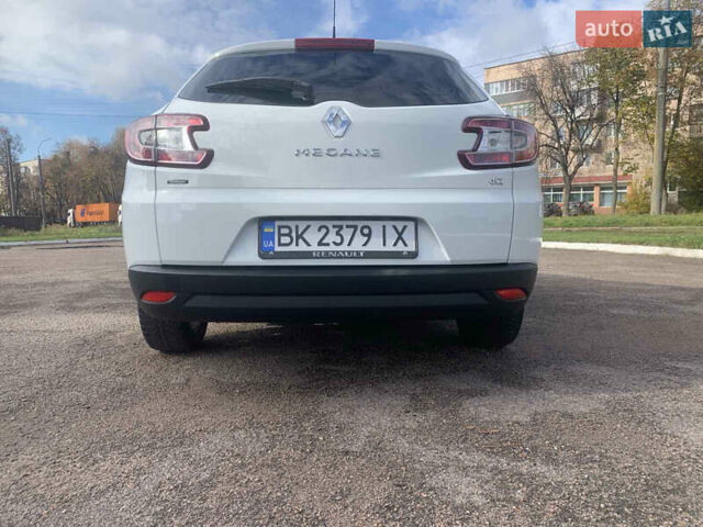 Рено Меган 2015 в Ровно на Automoto.ua Белый Рено Меган, объемом двигателя 1.5 л и пробегом 167 тыс. км за 9199 $, фото 25 на Automoto.ua