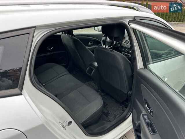 Білий Рено Меган, об'ємом двигуна 1.5 л та пробігом 280 тис. км за 5999 $, фото 5 на Automoto.ua
