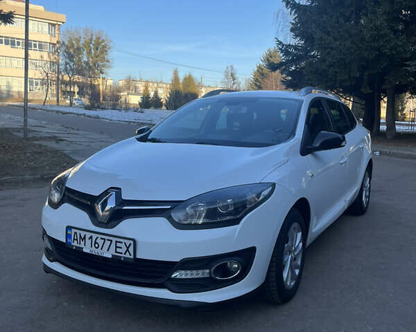Белый Рено Меган, объемом двигателя 1.46 л и пробегом 229 тыс. км за 9000 $, фото 1 на Automoto.ua