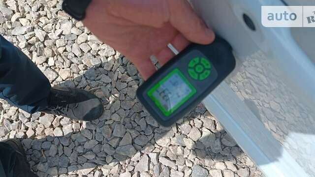 Белый Рено Меган, объемом двигателя 1.46 л и пробегом 230 тыс. км за 9800 $, фото 15 на Automoto.ua