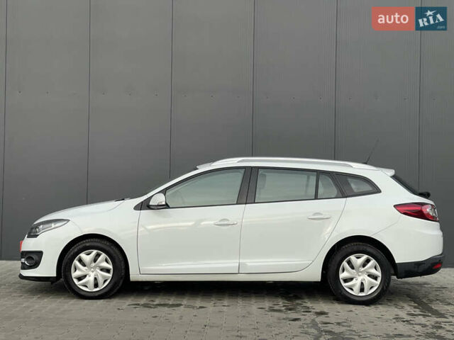 Белый Рено Меган, объемом двигателя 1.5 л и пробегом 113 тыс. км за 11500 $, фото 6 на Automoto.ua