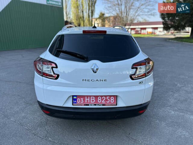 Белый Рено Меган, объемом двигателя 1.5 л и пробегом 165 тыс. км за 9500 $, фото 26 на Automoto.ua