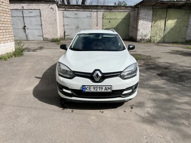 Белый Рено Меган, объемом двигателя 1.5 л и пробегом 325 тыс. км за 8100 $, фото 6 на Automoto.ua