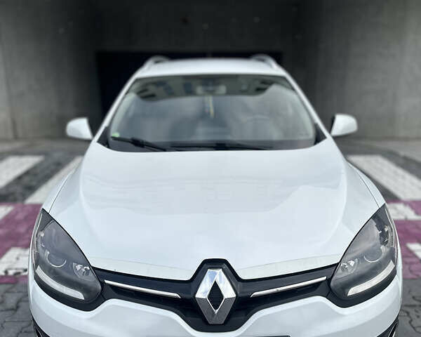 Белый Рено Меган, объемом двигателя 1.46 л и пробегом 320 тыс. км за 7999 $, фото 39 на Automoto.ua