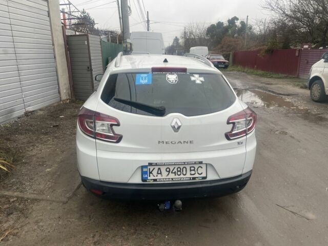 Белый Рено Меган, объемом двигателя 1.5 л и пробегом 450 тыс. км за 7327 $, фото 2 на Automoto.ua