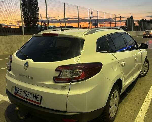 Білий Рено Меган, об'ємом двигуна 1.46 л та пробігом 196 тис. км за 9700 $, фото 20 на Automoto.ua