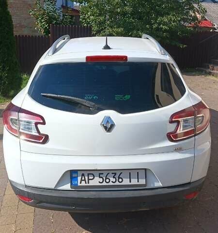 Білий Рено Меган, об'ємом двигуна 1.5 л та пробігом 265 тис. км за 7400 $, фото 6 на Automoto.ua
