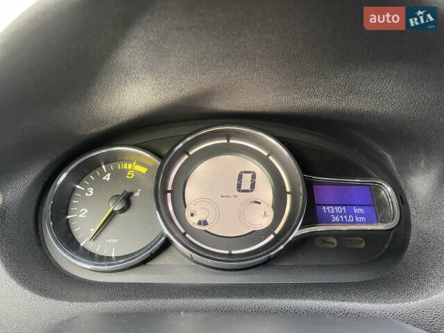 Белый Рено Меган, объемом двигателя 1.5 л и пробегом 113 тыс. км за 11500 $, фото 21 на Automoto.ua