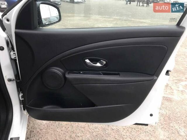Білий Рено Меган, об'ємом двигуна 1.5 л та пробігом 315 тис. км за 8790 $, фото 12 на Automoto.ua