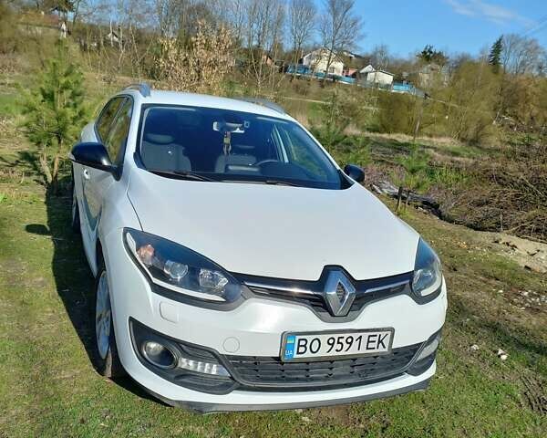 Белый Рено Меган, объемом двигателя 1.5 л и пробегом 236 тыс. км за 8600 $, фото 1 на Automoto.ua