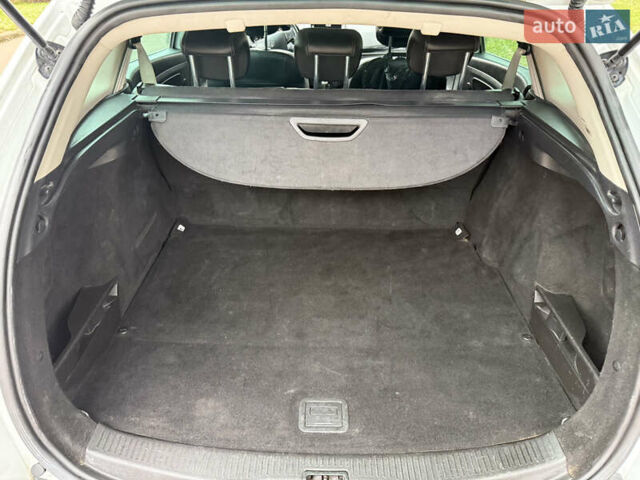 Белый Рено Меган, объемом двигателя 1.6 л и пробегом 246 тыс. км за 9900 $, фото 13 на Automoto.ua