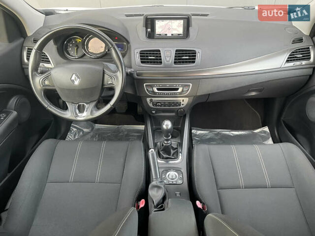 Белый Рено Меган, объемом двигателя 1.5 л и пробегом 113 тыс. км за 11500 $, фото 10 на Automoto.ua