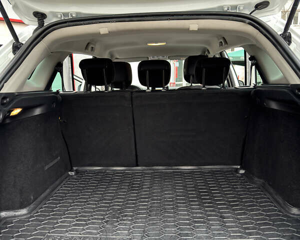 Белый Рено Меган, объемом двигателя 1.5 л и пробегом 278 тыс. км за 8900 $, фото 28 на Automoto.ua