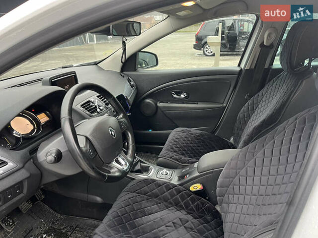 Белый Рено Меган, объемом двигателя 1.5 л и пробегом 189 тыс. км за 8900 $, фото 9 на Automoto.ua