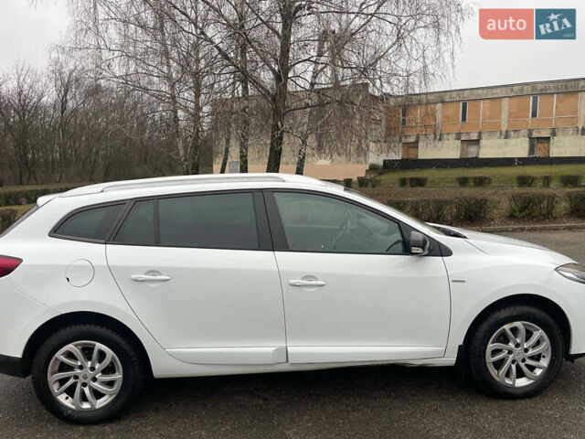 Белый Рено Меган, объемом двигателя 1.46 л и пробегом 320 тыс. км за 8200 $, фото 3 на Automoto.ua