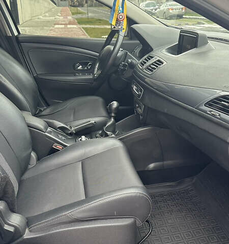 Белый Рено Меган, объемом двигателя 1.46 л и пробегом 320 тыс. км за 7999 $, фото 15 на Automoto.ua