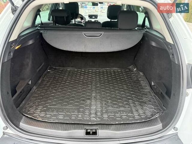 Білий Рено Меган, об'ємом двигуна 1.5 л та пробігом 260 тис. км за 8200 $, фото 17 на Automoto.ua