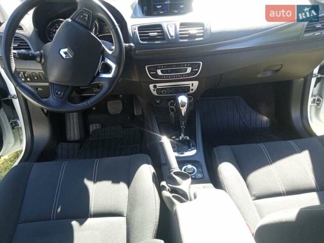 Белый Рено Меган, объемом двигателя 1.5 л и пробегом 180 тыс. км за 10499 $, фото 39 на Automoto.ua