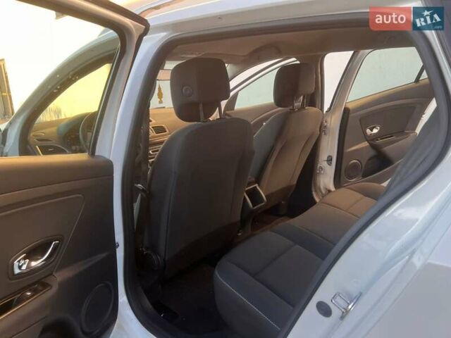 Білий Рено Меган, об'ємом двигуна 1.5 л та пробігом 190 тис. км за 9300 $, фото 35 на Automoto.ua