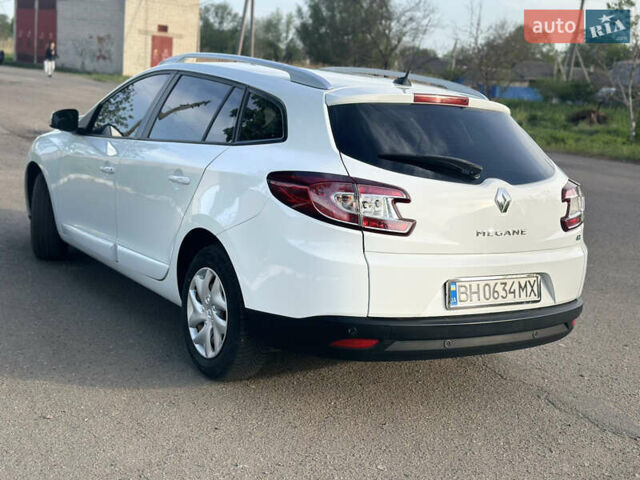 Білий Рено Меган, об'ємом двигуна 1.5 л та пробігом 180 тис. км за 9500 $, фото 4 на Automoto.ua