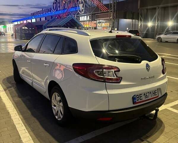 Білий Рено Меган, об'ємом двигуна 1.46 л та пробігом 196 тис. км за 9700 $, фото 36 на Automoto.ua