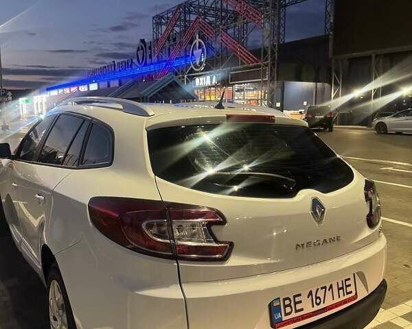 Білий Рено Меган, об'ємом двигуна 1.46 л та пробігом 196 тис. км за 9700 $, фото 12 на Automoto.ua