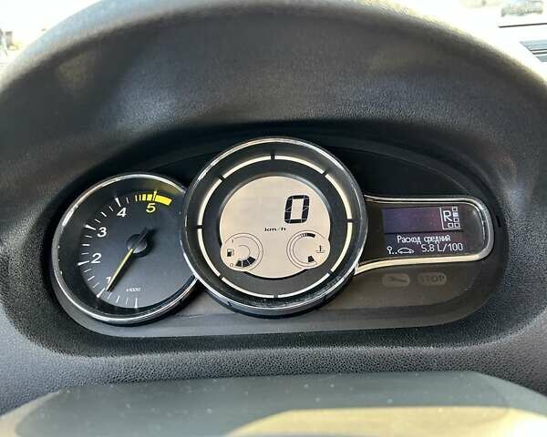 Белый Рено Меган, объемом двигателя 1.5 л и пробегом 220 тыс. км за 9550 $, фото 20 на Automoto.ua