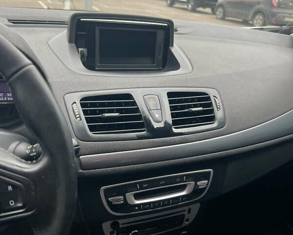 Белый Рено Меган, объемом двигателя 1.46 л и пробегом 206 тыс. км за 7300 $, фото 15 на Automoto.ua