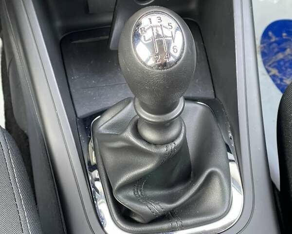 Білий Рено Меган, об'ємом двигуна 1.5 л та пробігом 197 тис. км за 9199 $, фото 13 на Automoto.ua