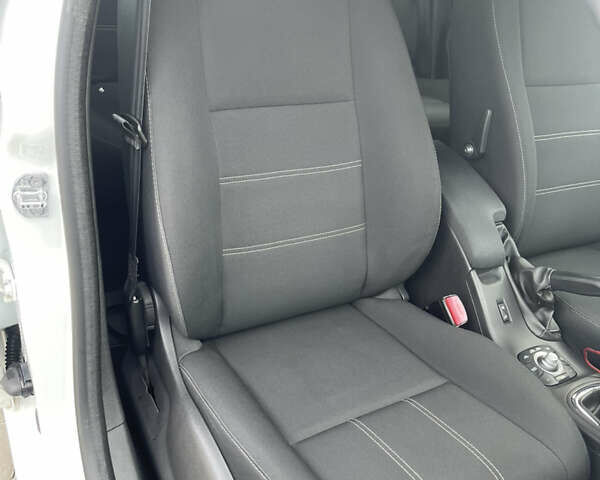 Белый Рено Меган, объемом двигателя 1.5 л и пробегом 113 тыс. км за 11500 $, фото 24 на Automoto.ua