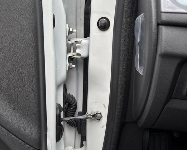 Белый Рено Меган, объемом двигателя 1.5 л и пробегом 278 тыс. км за 8900 $, фото 22 на Automoto.ua