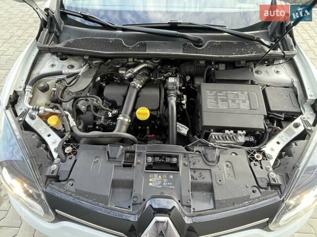 Белый Рено Меган, объемом двигателя 1.5 л и пробегом 196 тыс. км за 9500 $, фото 30 на Automoto.ua