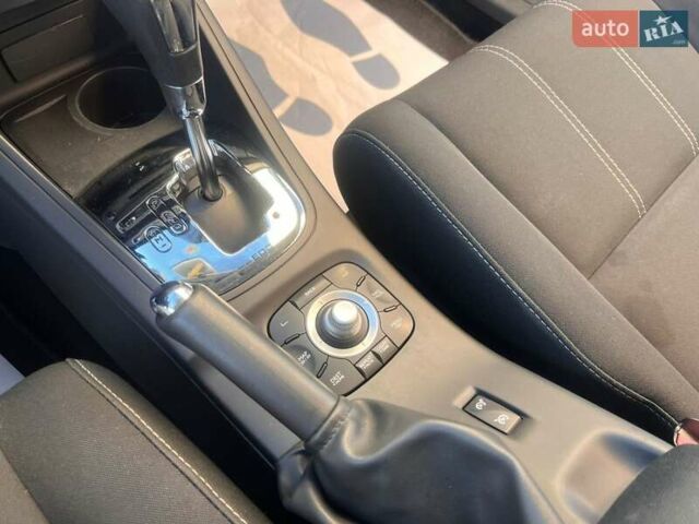 Білий Рено Меган, об'ємом двигуна 1.5 л та пробігом 190 тис. км за 9100 $, фото 45 на Automoto.ua