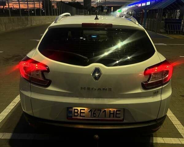 Білий Рено Меган, об'ємом двигуна 1.46 л та пробігом 196 тис. км за 9700 $, фото 1 на Automoto.ua