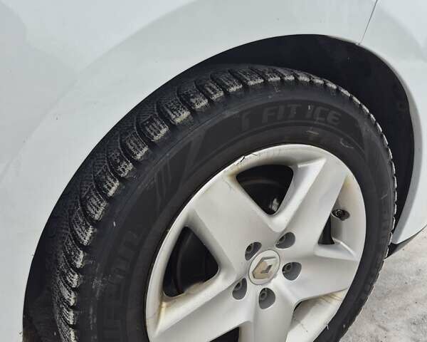 Білий Рено Меган, об'ємом двигуна 1.5 л та пробігом 218 тис. км за 8500 $, фото 8 на Automoto.ua