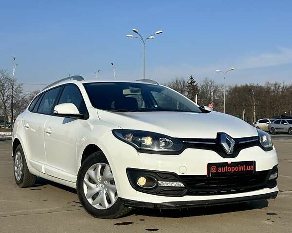 Белый Рено Меган, объемом двигателя 1.5 л и пробегом 220 тыс. км за 9550 $, фото 2 на Automoto.ua