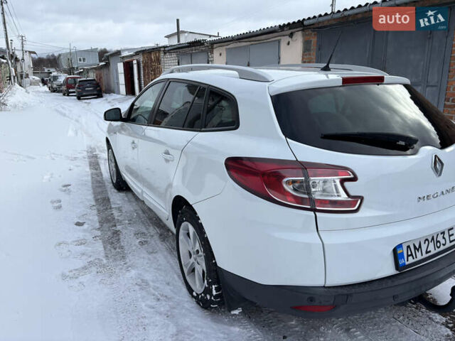 Белый Рено Меган, объемом двигателя 1.46 л и пробегом 198 тыс. км за 8800 $, фото 7 на Automoto.ua