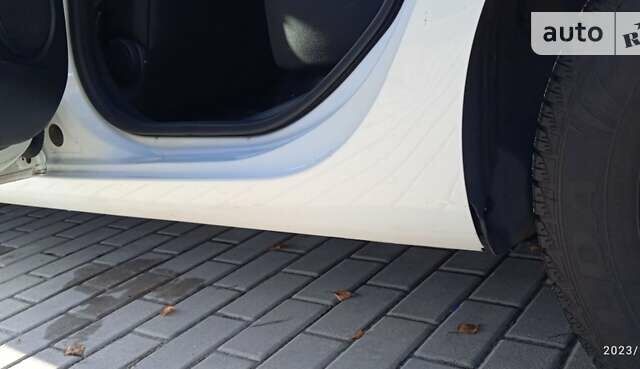 Білий Рено Меган, об'ємом двигуна 1.46 л та пробігом 213 тис. км за 8700 $, фото 25 на Automoto.ua