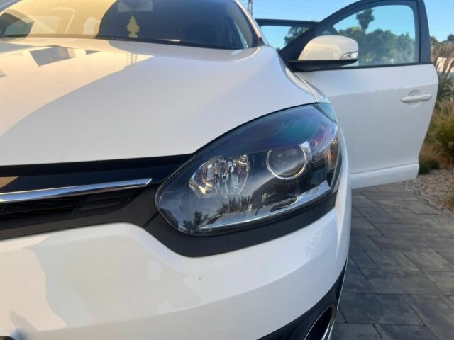 Белый Рено Меган, объемом двигателя 1.5 л и пробегом 190 тыс. км за 9200 $, фото 10 на Automoto.ua