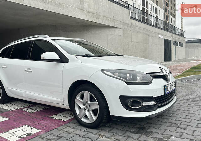 Белый Рено Меган, объемом двигателя 1.46 л и пробегом 320 тыс. км за 7999 $, фото 8 на Automoto.ua