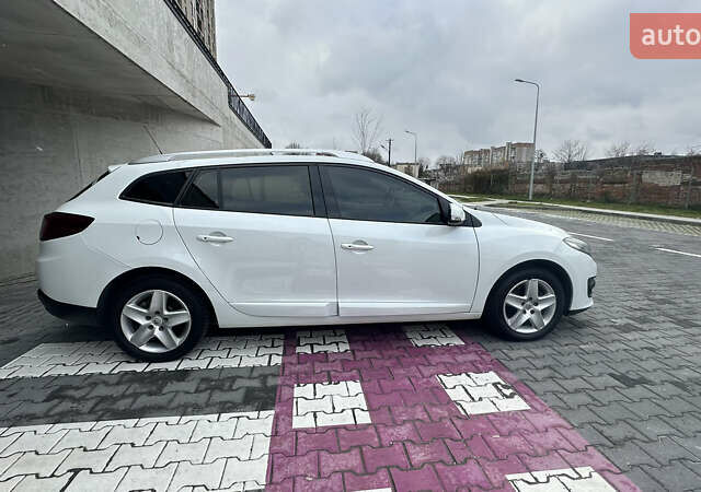 Белый Рено Меган, объемом двигателя 1.46 л и пробегом 320 тыс. км за 7999 $, фото 29 на Automoto.ua