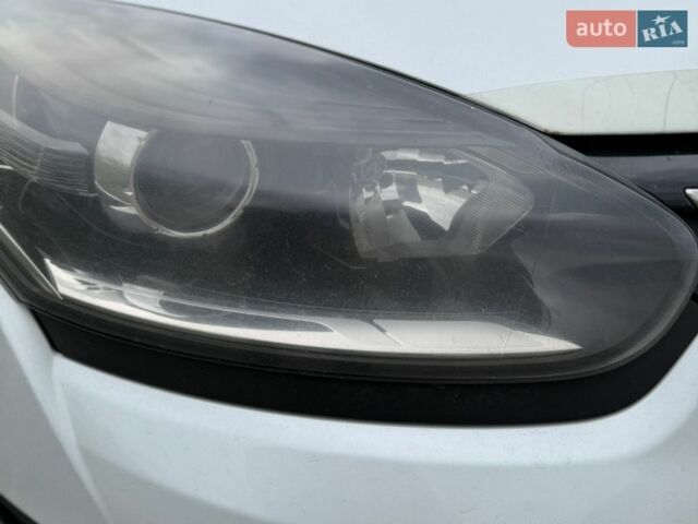 Білий Рено Меган, об'ємом двигуна 1.5 л та пробігом 350 тис. км за 6700 $, фото 8 на Automoto.ua