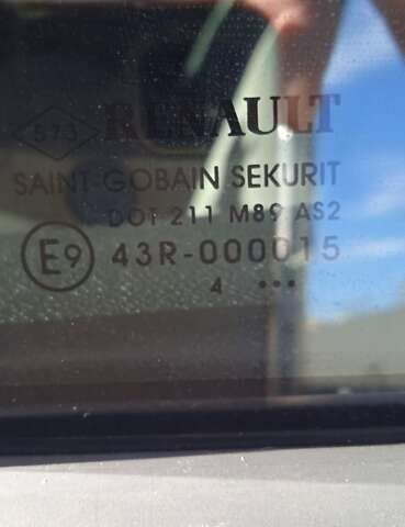 Білий Рено Меган, об'ємом двигуна 1.46 л та пробігом 213 тис. км за 8700 $, фото 10 на Automoto.ua