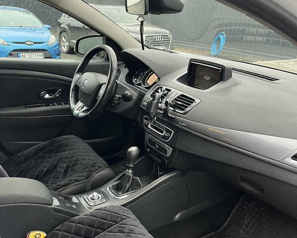 Белый Рено Меган, объемом двигателя 1.5 л и пробегом 189 тыс. км за 8900 $, фото 11 на Automoto.ua